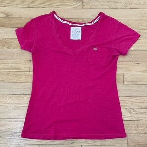 Hollister Y2K Women’s Fuchsia V-Neck Tee with Pocket and Embroidered Logo